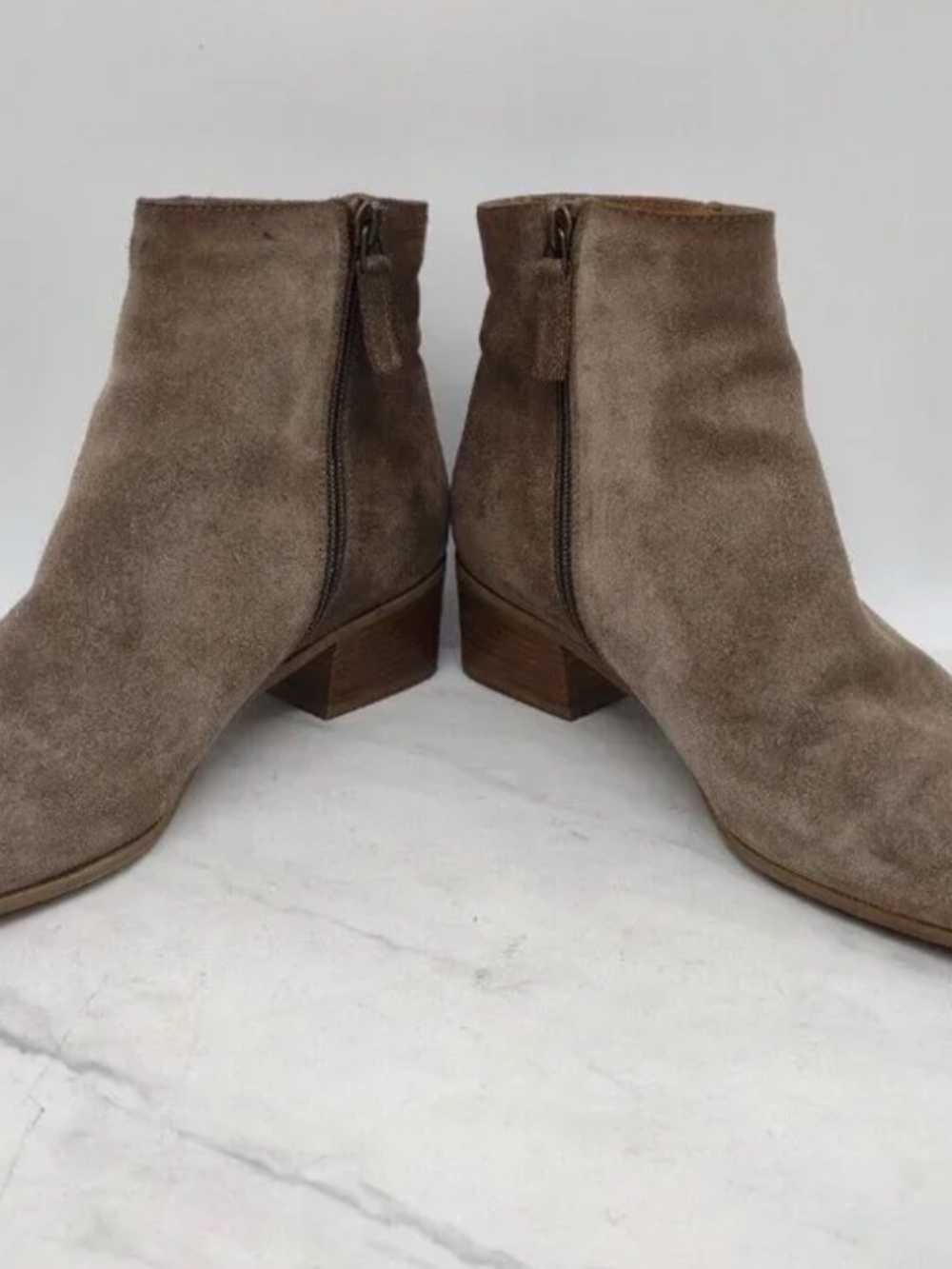 Aquatalia Ankle Boot Taupe Brown Suede Almond Toe Zip Bootie Size 11 M - Picture 4 of 6